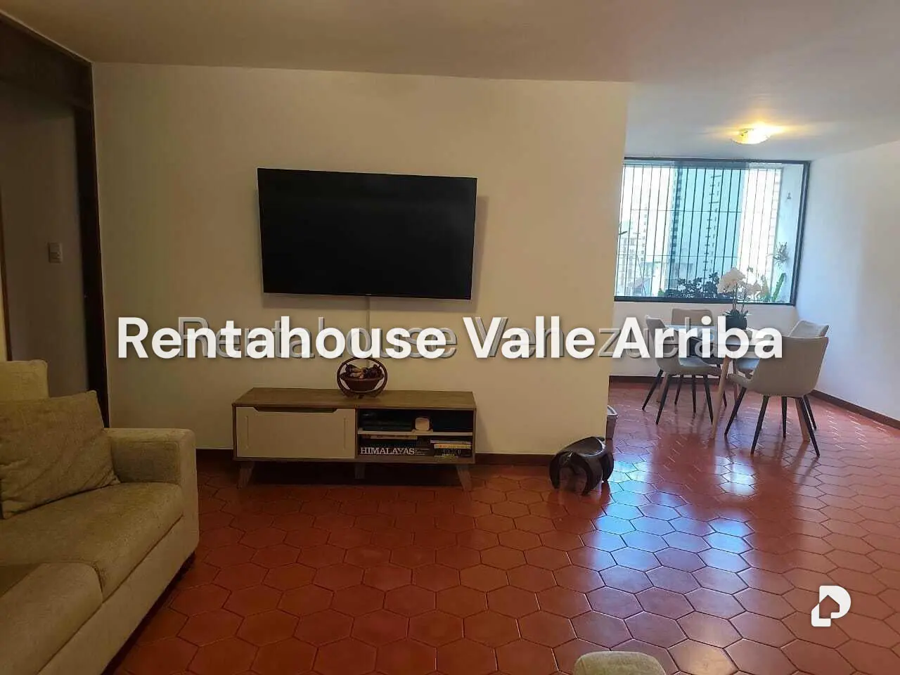 Apartamento en Los Palos Grandes, Caracas – 8