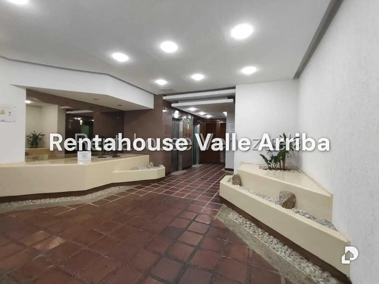 Apartamento en Los Palos Grandes, Caracas – 2