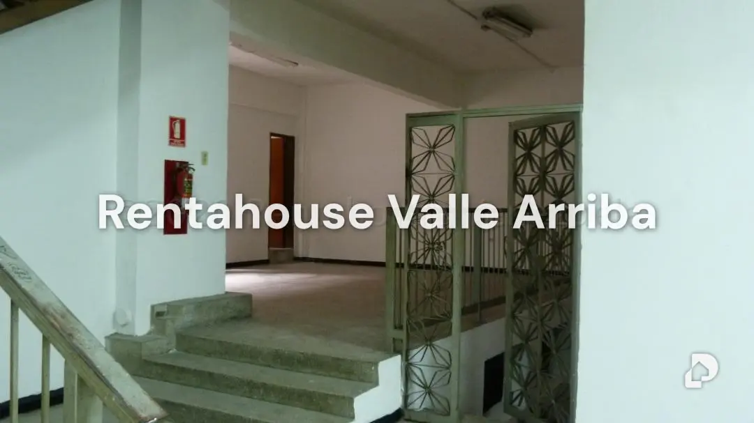 Edificio en Parroquia La Candelaria, Caracas – 18