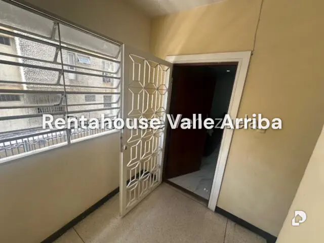Apartamento en Las Delicias de Sabana Grande, Caracas – 3