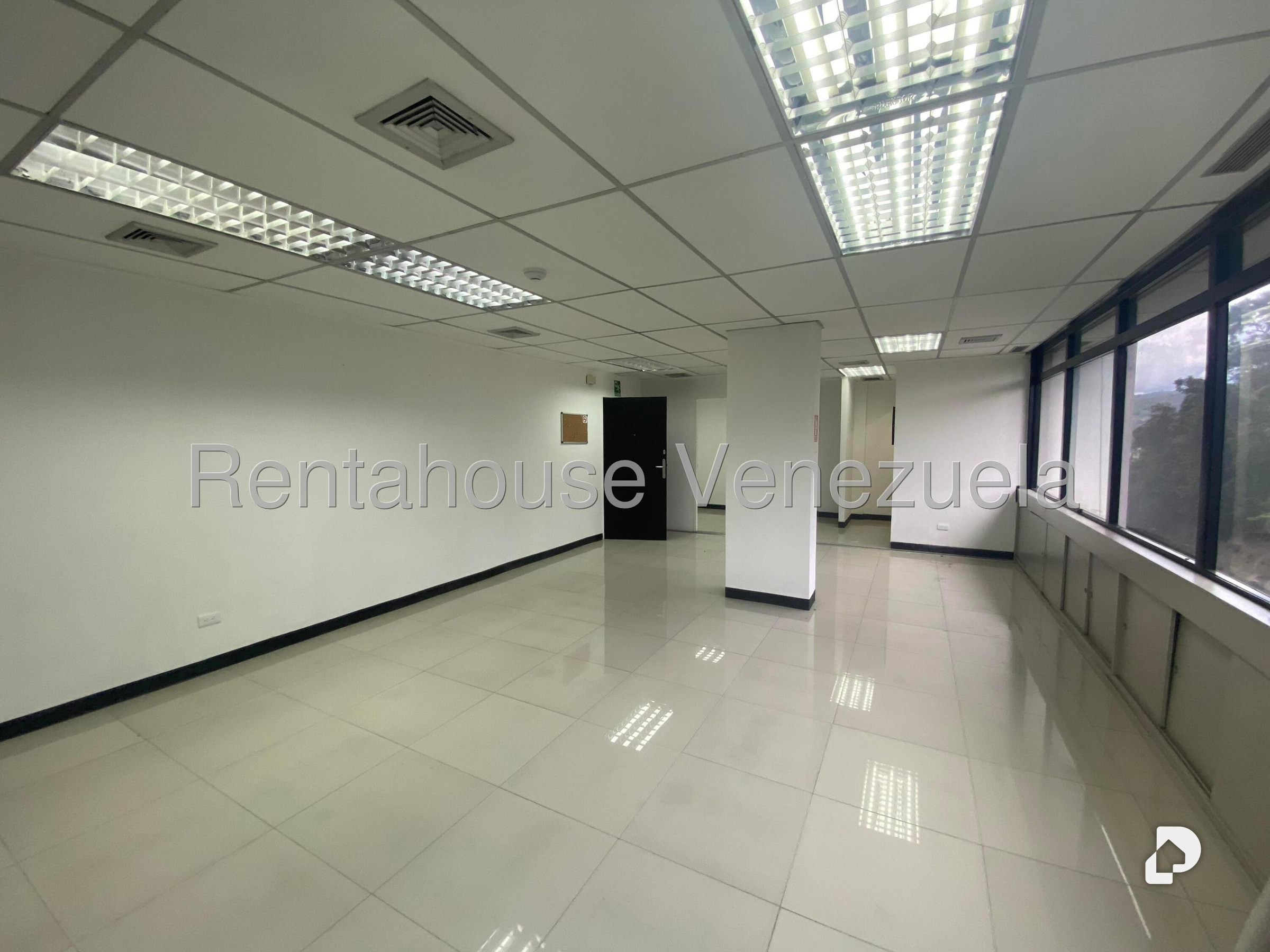Oficina en Los Samanes, Caracas – 2