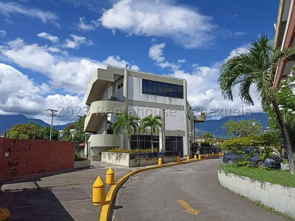 Edificio en Villa Heroica, Guatire - 1