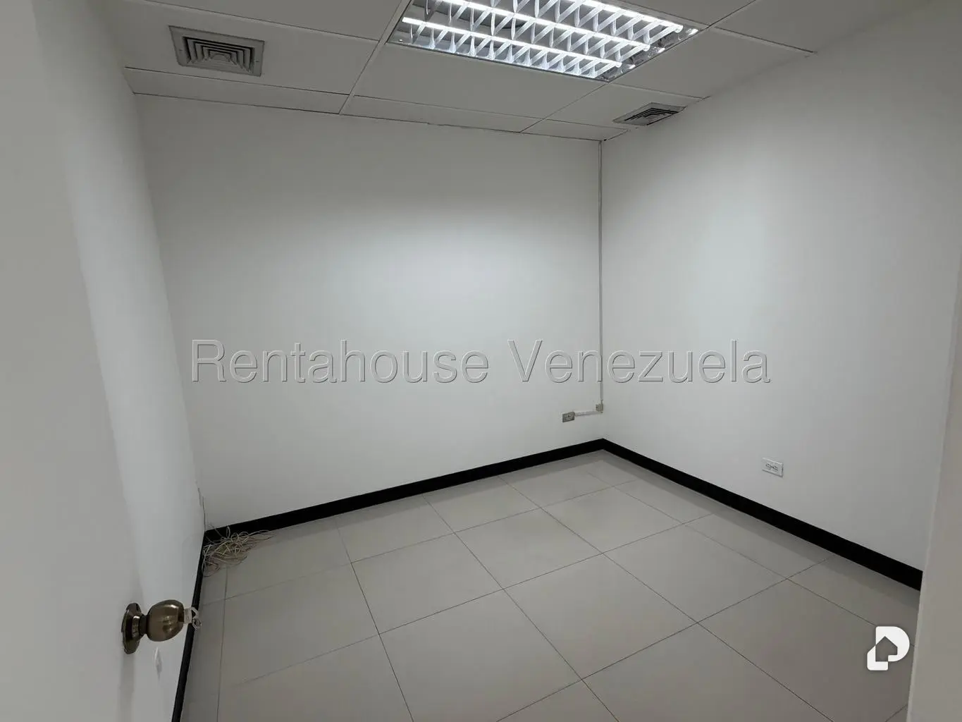 Oficina en Los Samanes, Caracas – 6