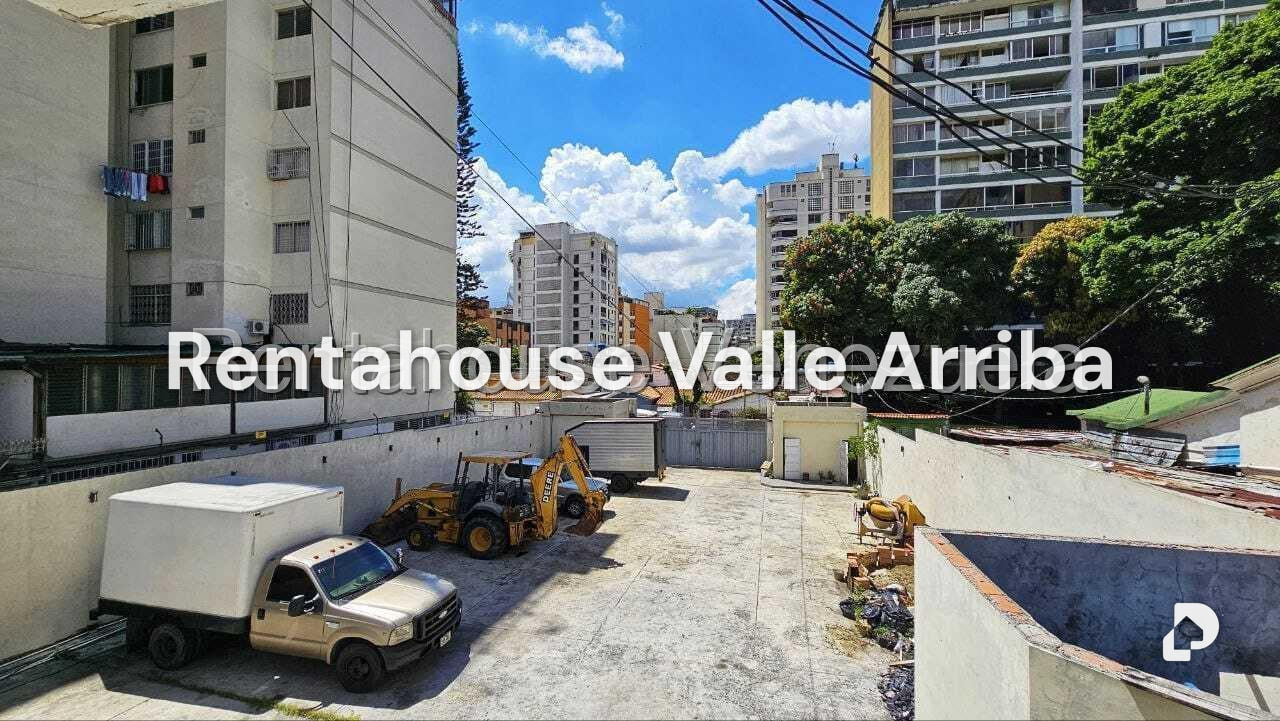 Edificio en La Florida, Caracas – 4