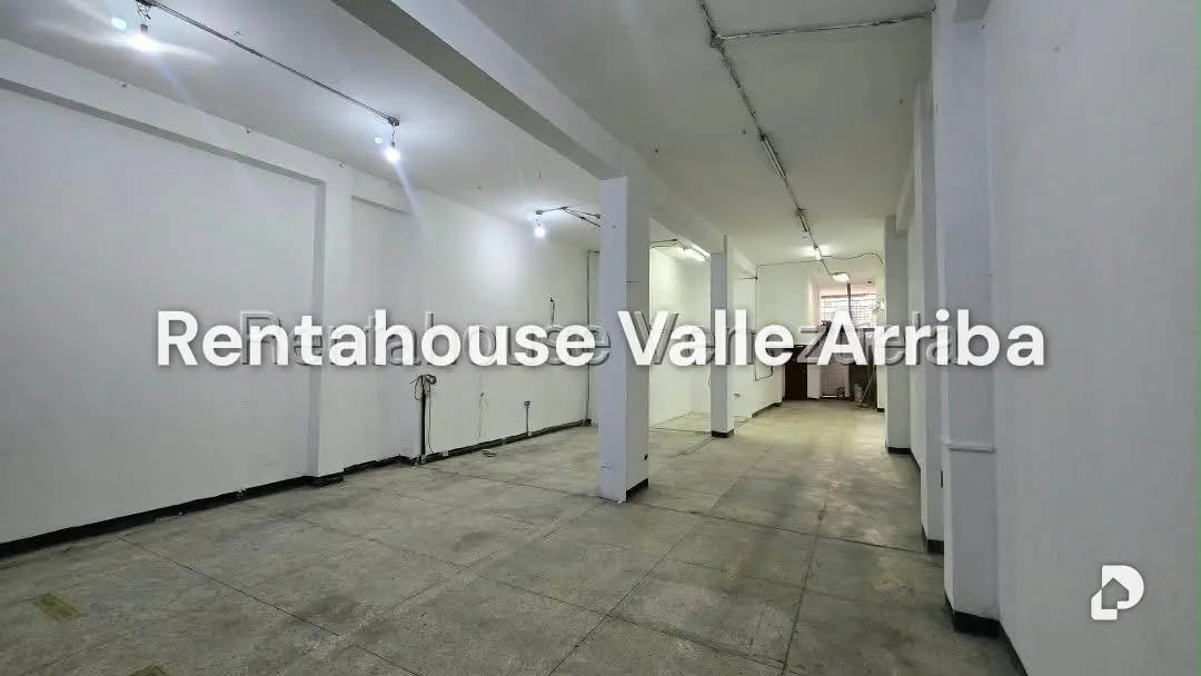 Local comercial en Parroquia La Candelaria, Caracas – 20