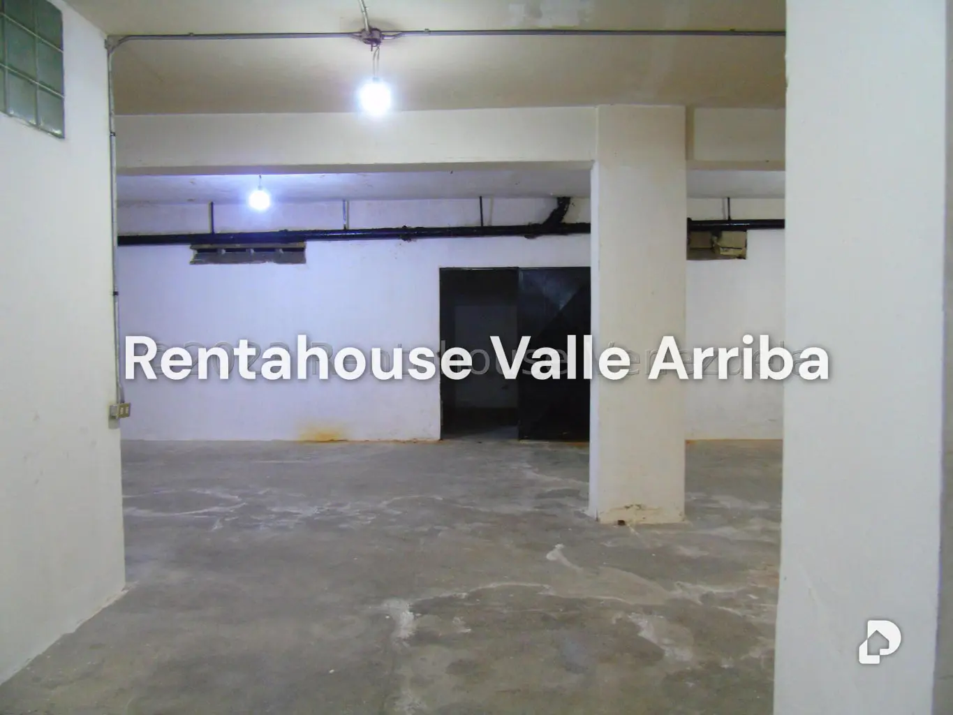 Local comercial en Parroquia La Candelaria, Caracas – 15