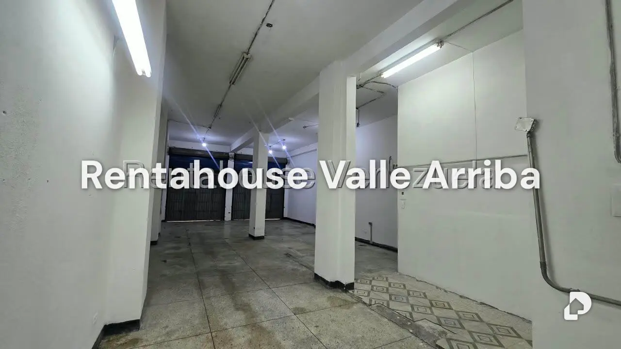 Local comercial en Parroquia La Candelaria, Caracas – 24