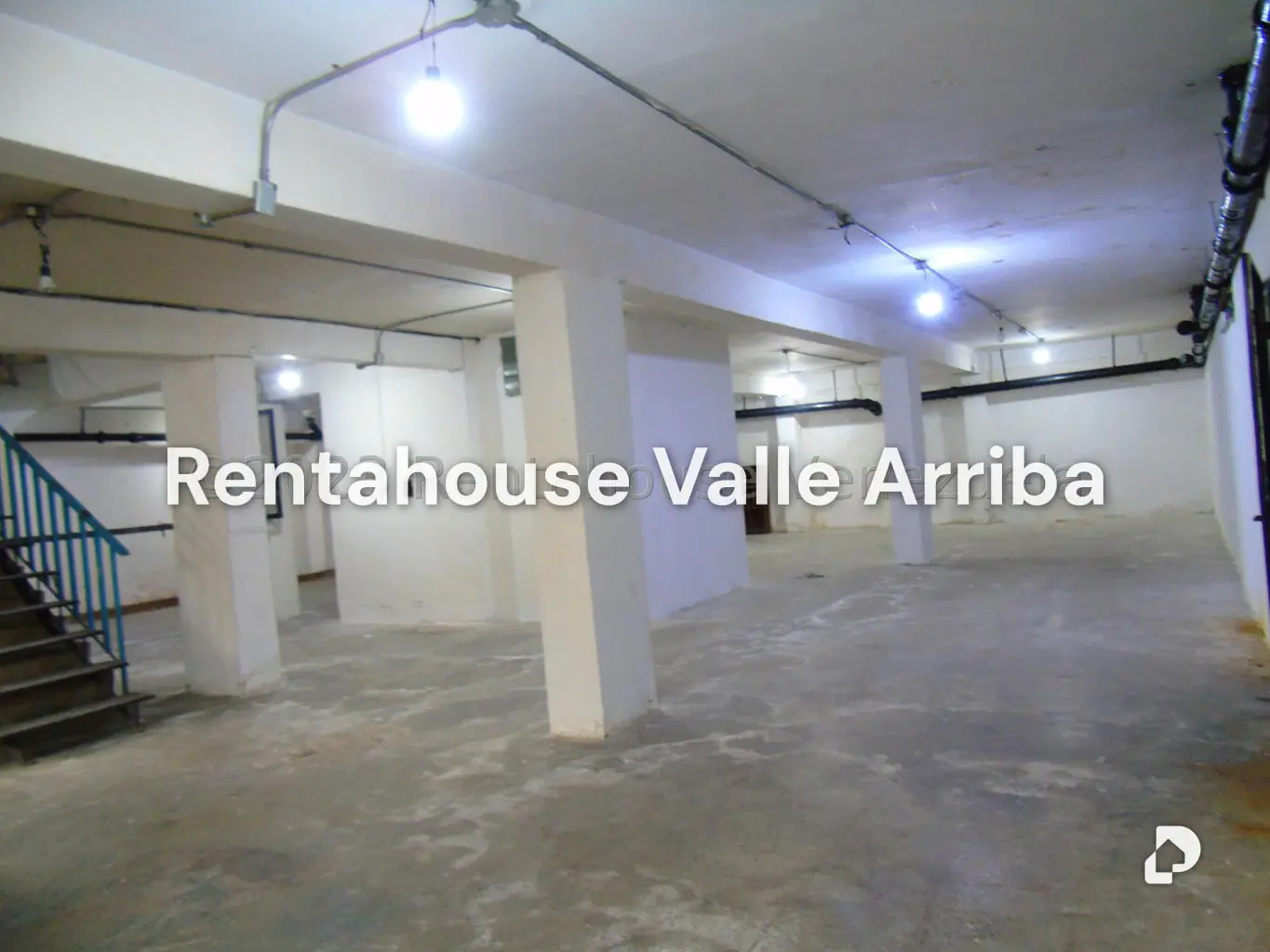 Local comercial en Parroquia La Candelaria, Caracas – 8