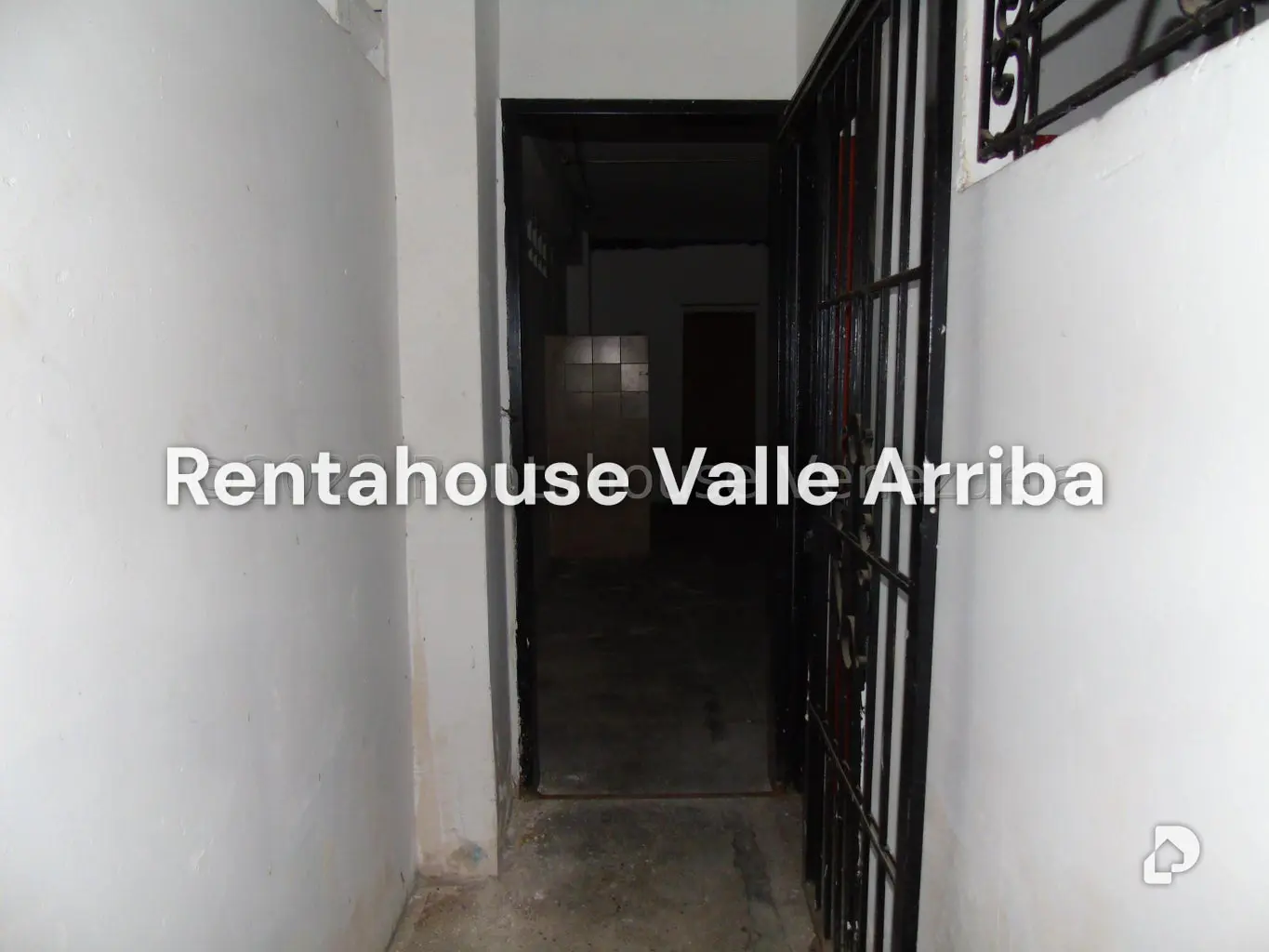 Local comercial en Parroquia La Candelaria, Caracas – 14