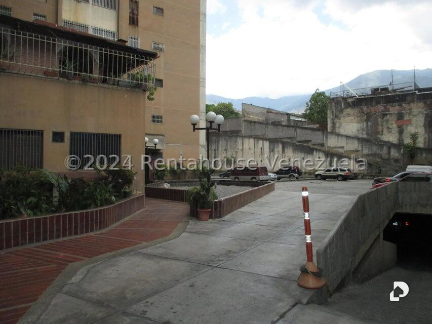 Apartamento en La California Norte, Caracas – 24