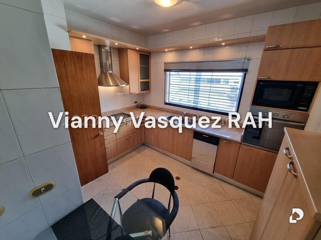 Apartamento en Campo Alegre, Caracas – 8