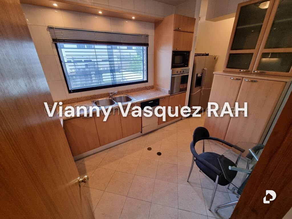 Apartamento en Campo Alegre, Caracas – 5