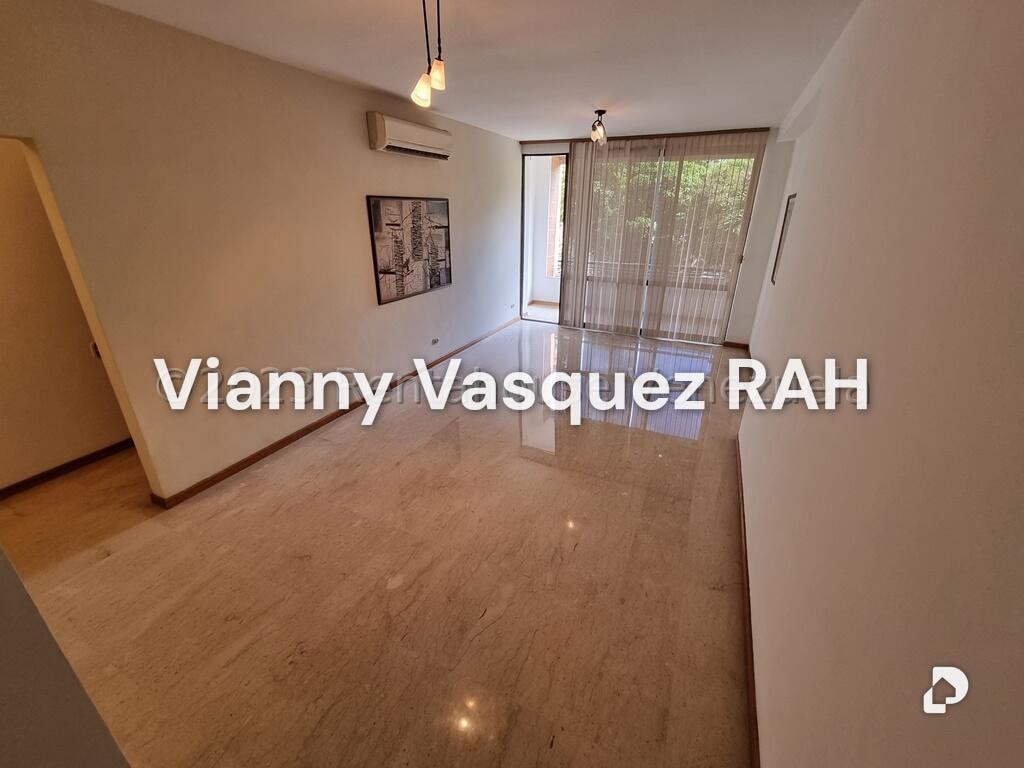 Apartamento en Campo Alegre, Caracas – 1
