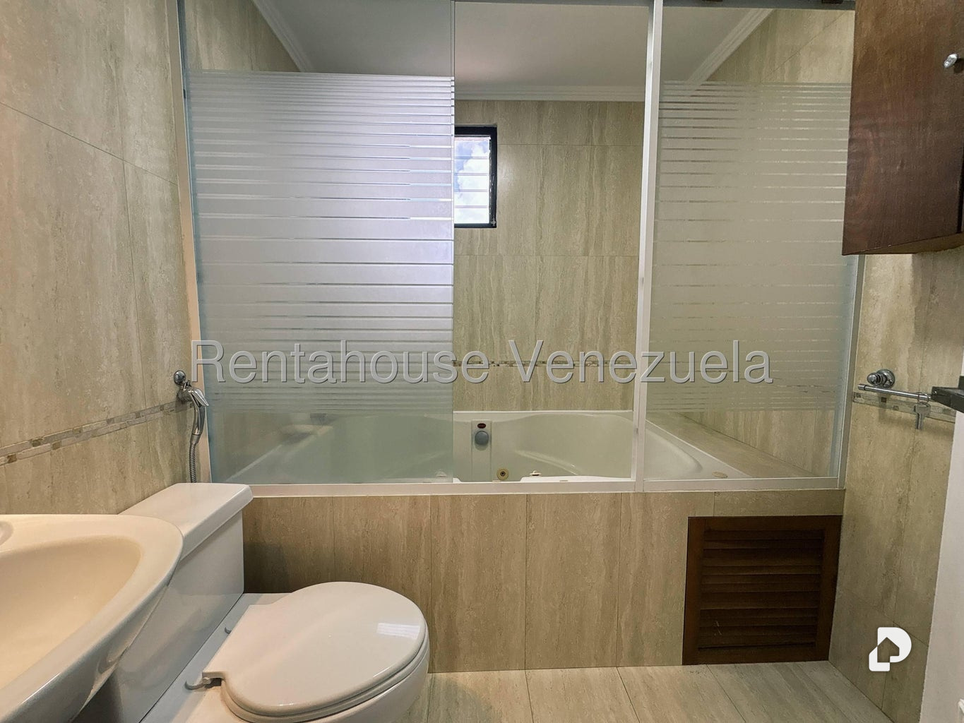 Apartamento en Colinas de La Tahona, Caracas