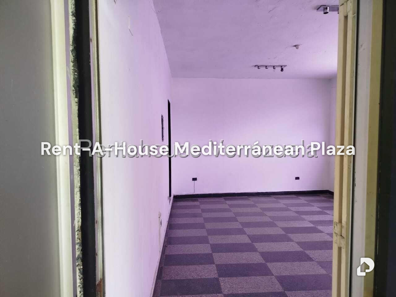 Local comercial en Avenida Bolivar Norte, Valencia – 3