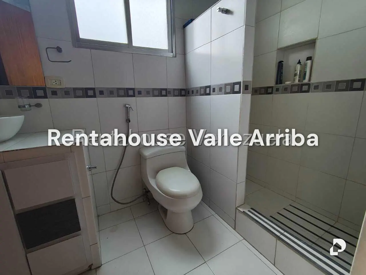 Apartamento en Santa Fe Sur, Caracas – 24