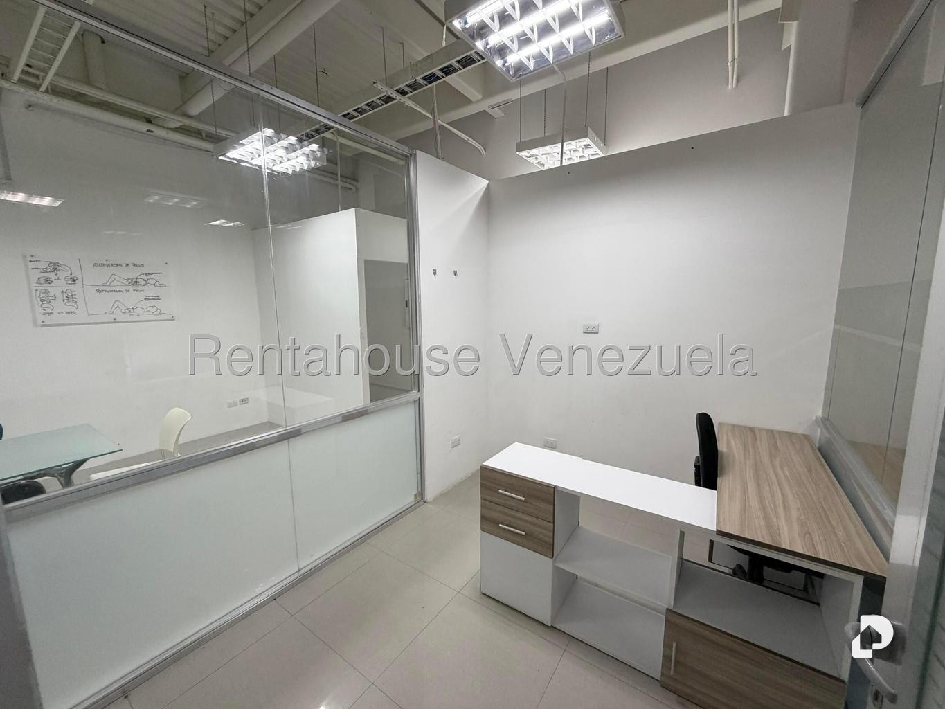 Oficina en Las Mercedes, Caracas – 3