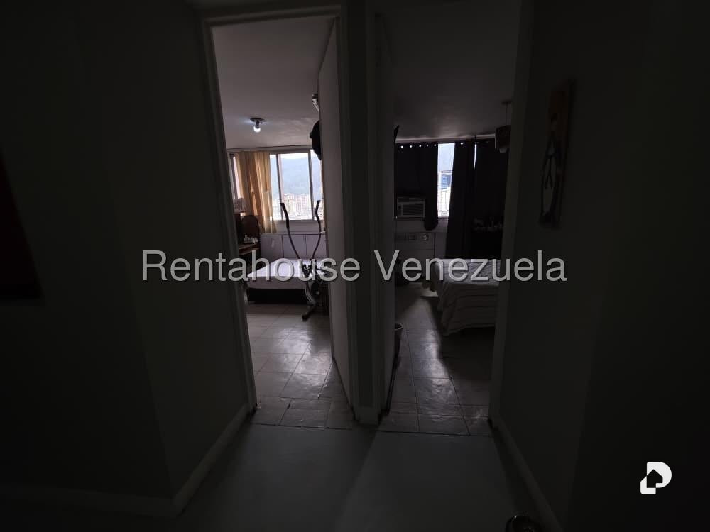 Apartamento en Parque Central, Caracas – 16