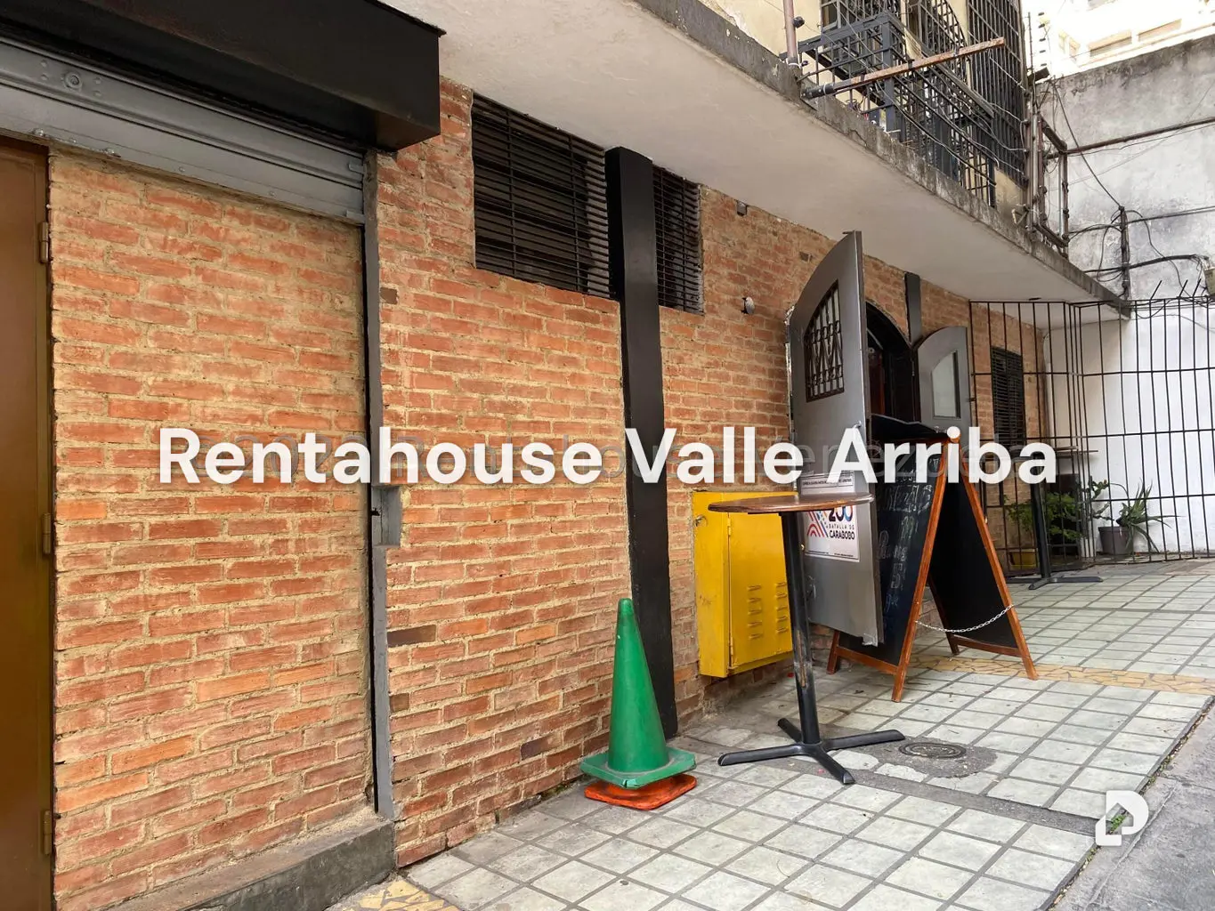 Local comercial en Parroquia La Candelaria, Caracas – 8
