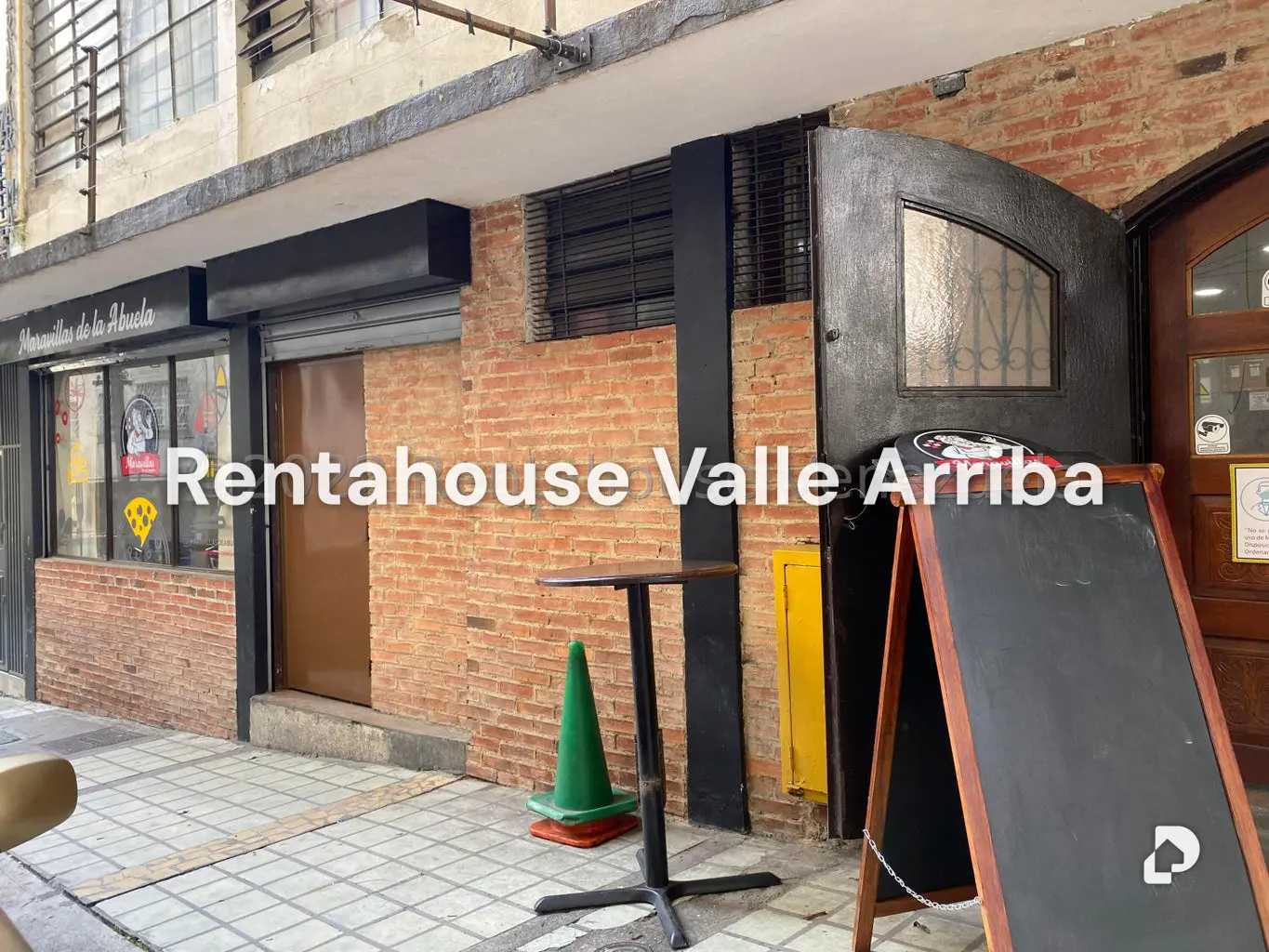 Local comercial en Parroquia La Candelaria, Caracas – 12