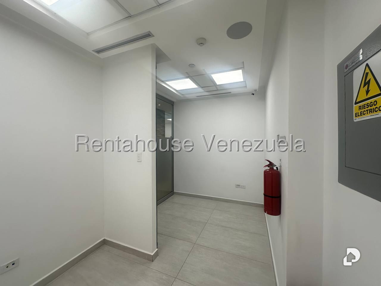 Oficina en Macaracuay, Caracas – 17