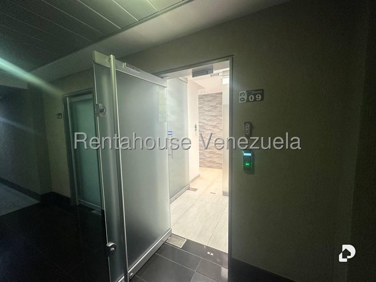 Oficina en Macaracuay, Caracas – 11
