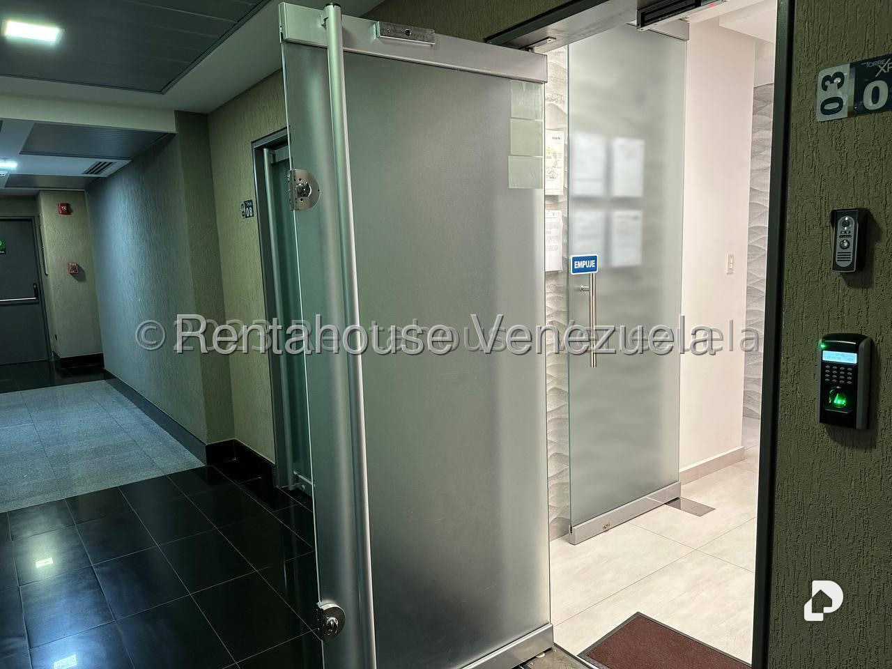 Oficina en Macaracuay, Caracas – 9