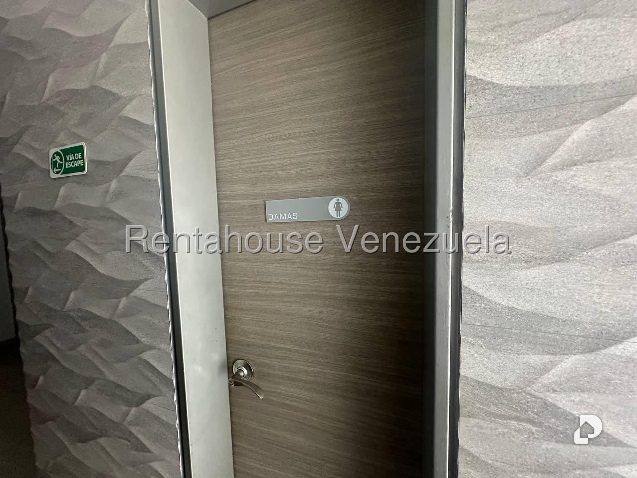Oficina en Macaracuay, Caracas – 28