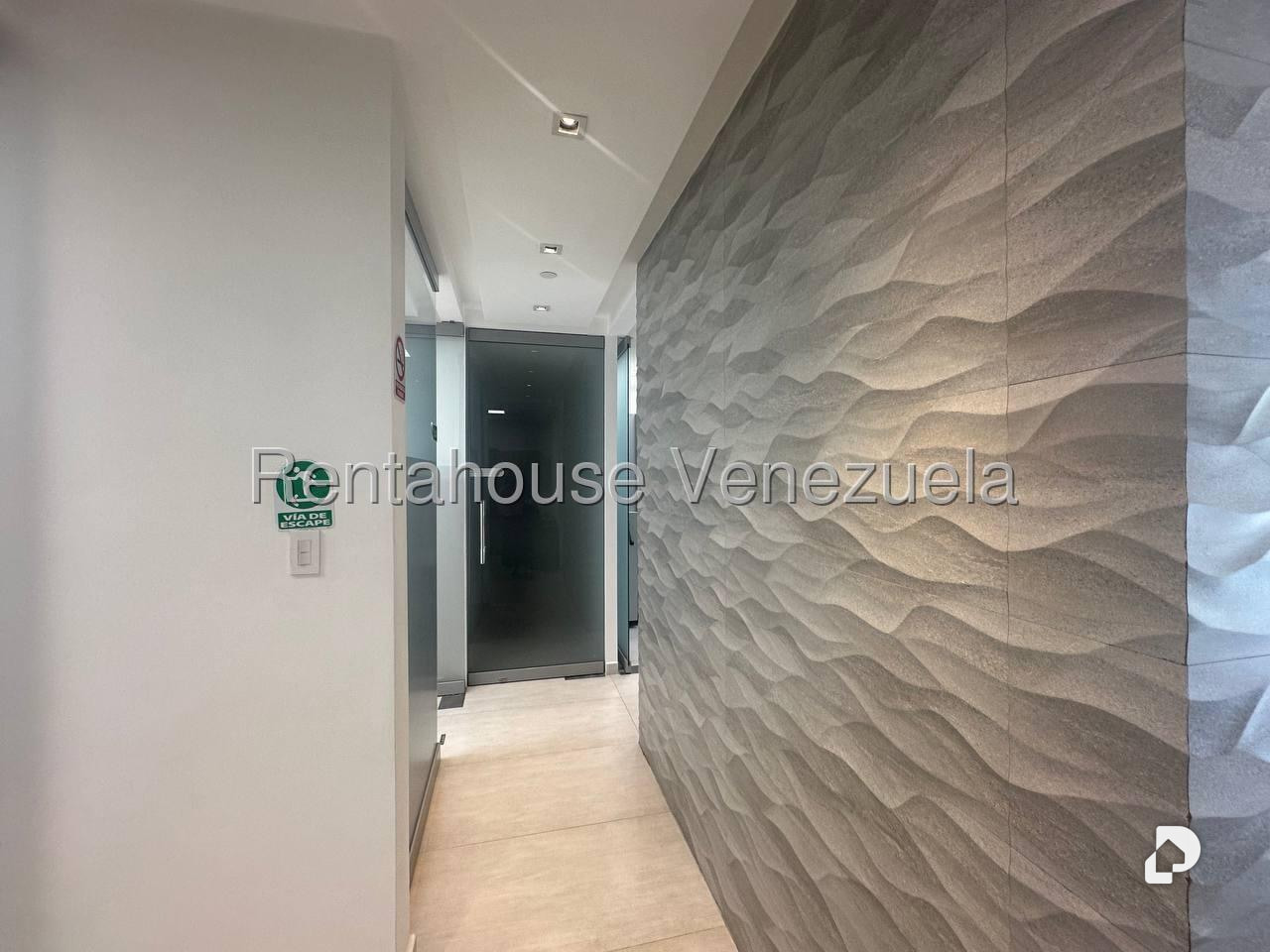 Oficina en Macaracuay, Caracas – 15