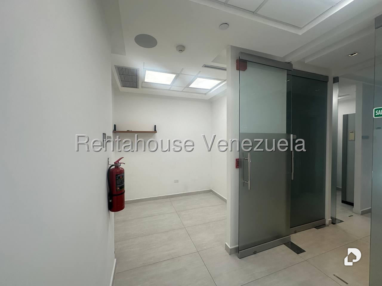 Oficina en Macaracuay, Caracas – 16