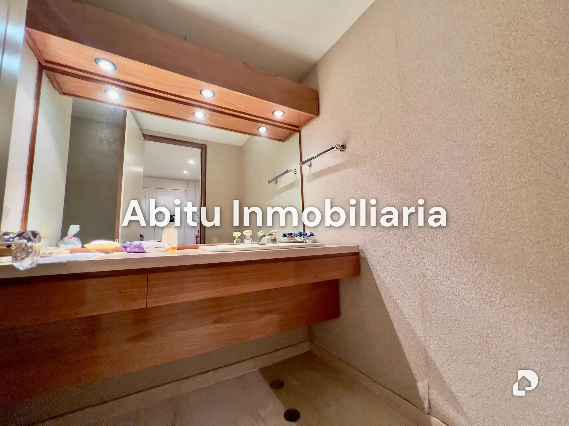 Apartamento en Los Palos Grandes, Caracas – 12