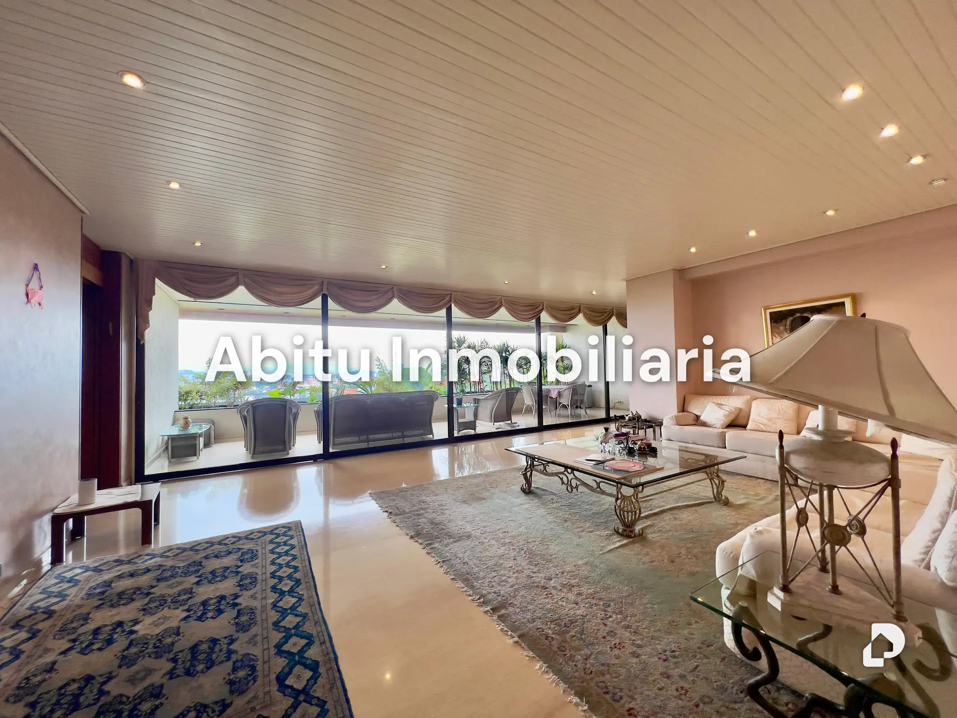 Apartamento en Los Palos Grandes, Caracas – 2