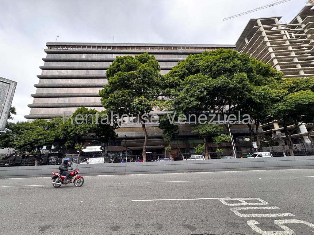 Oficina en Boleíta Sur, Caracas - 1