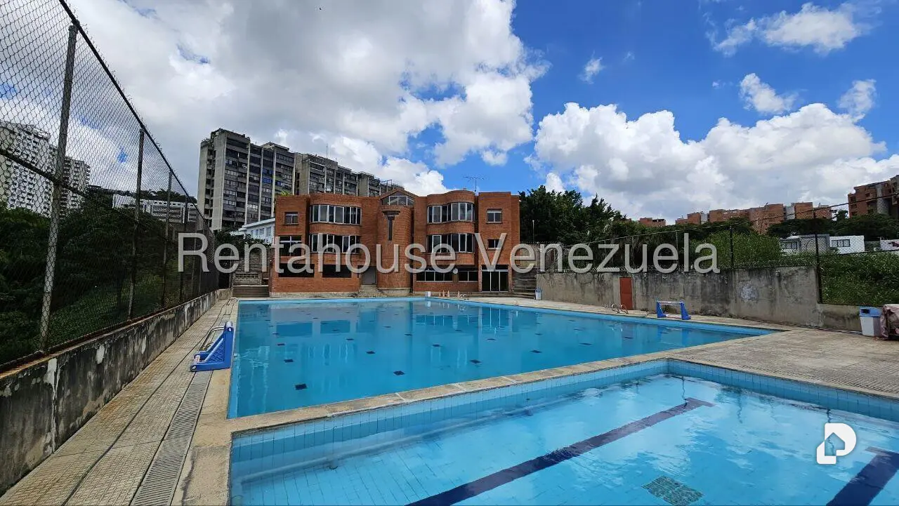 Casa en Los Samanes, Caracas – 17