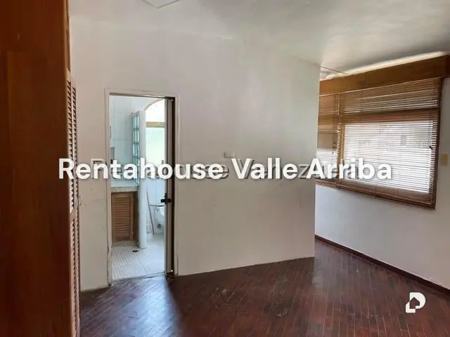 Casa en Colinas de Carrizal, Los Teques – 76
