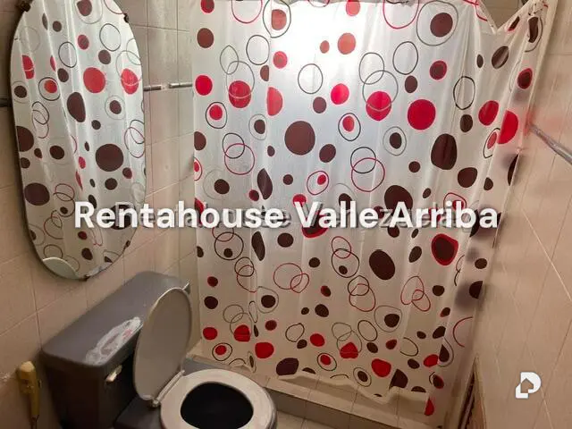 Casa en Colinas de Carrizal, Los Teques – 72