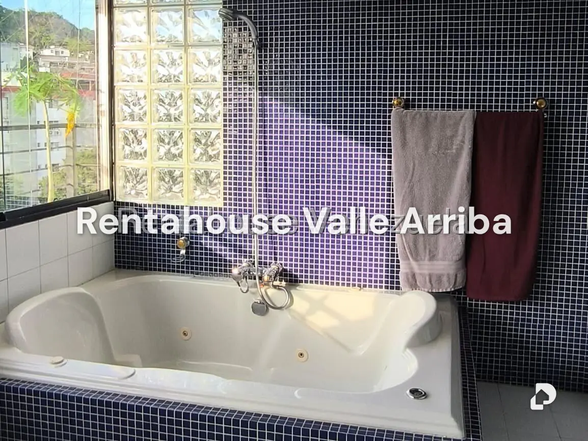 Apartamento en Cumbres de Curumo, Caracas – 23