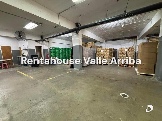 Local comercial en Boleíta Sur, Caracas – 17