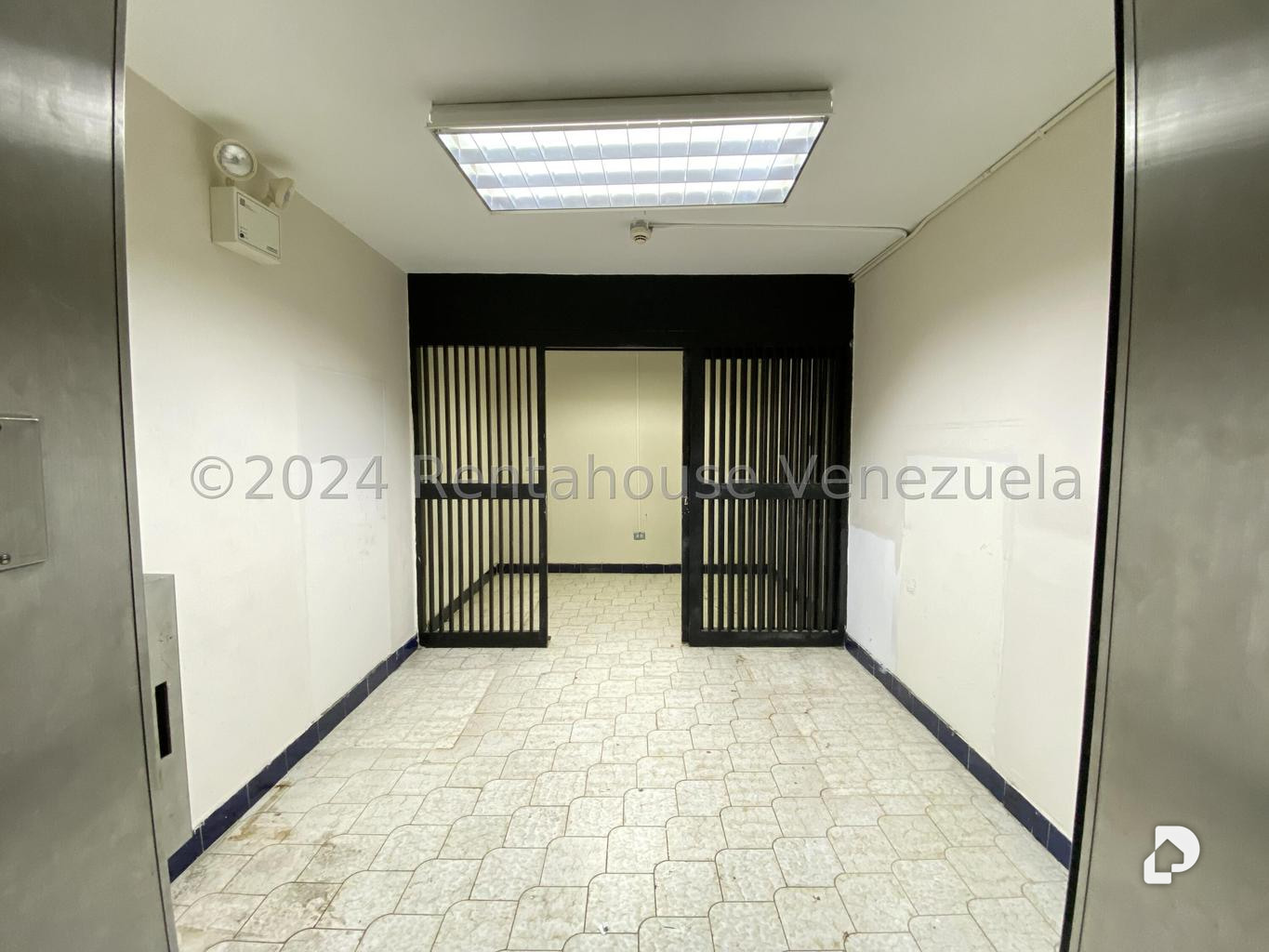 Local comercial en San Bernardino, Caracas – 21