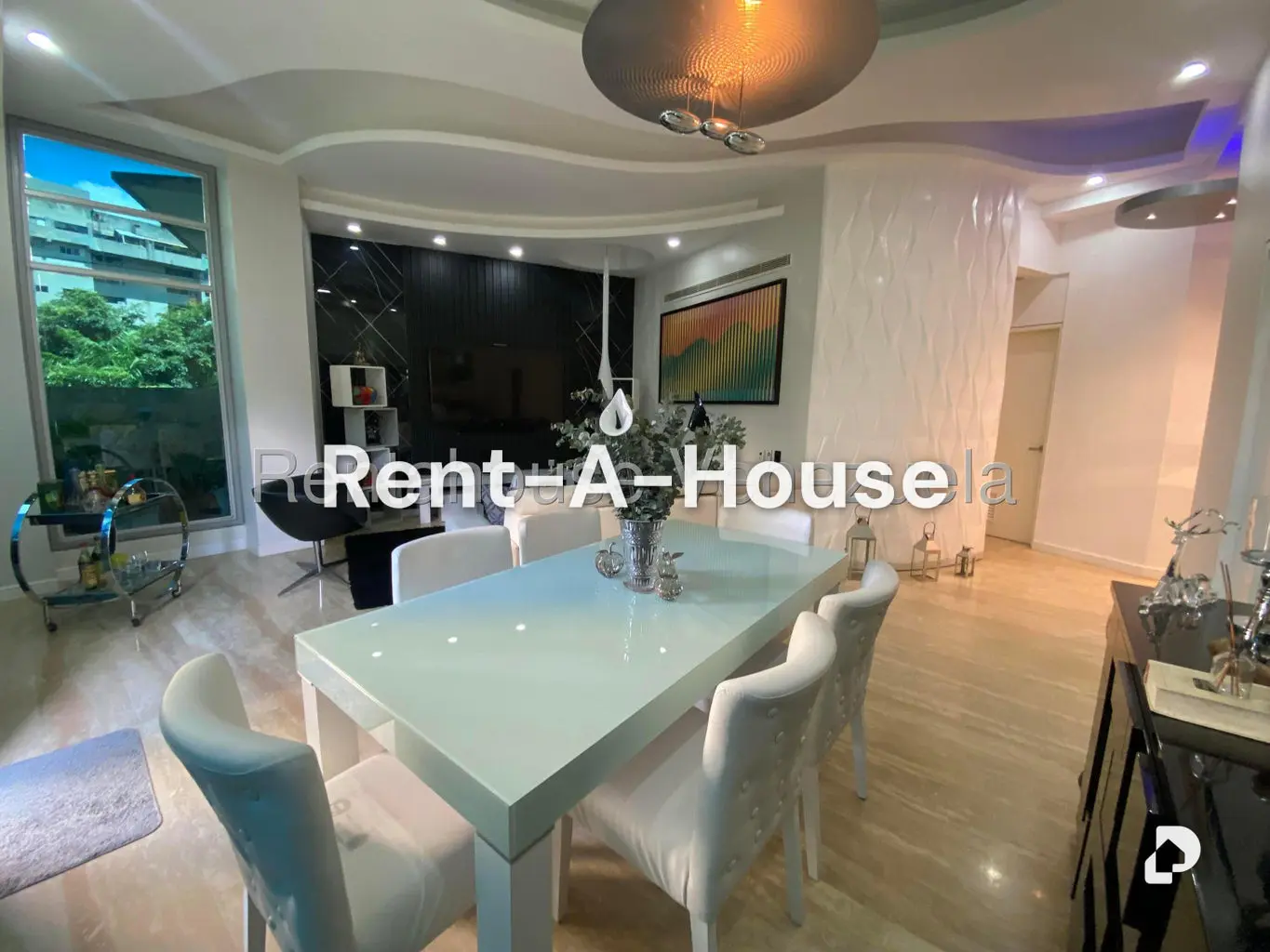 Apartamento en Las Mesetas de Santa Rosa de Lima, Caracas – 1