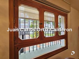 Casa en Cumbres de Curumo, Caracas – 23