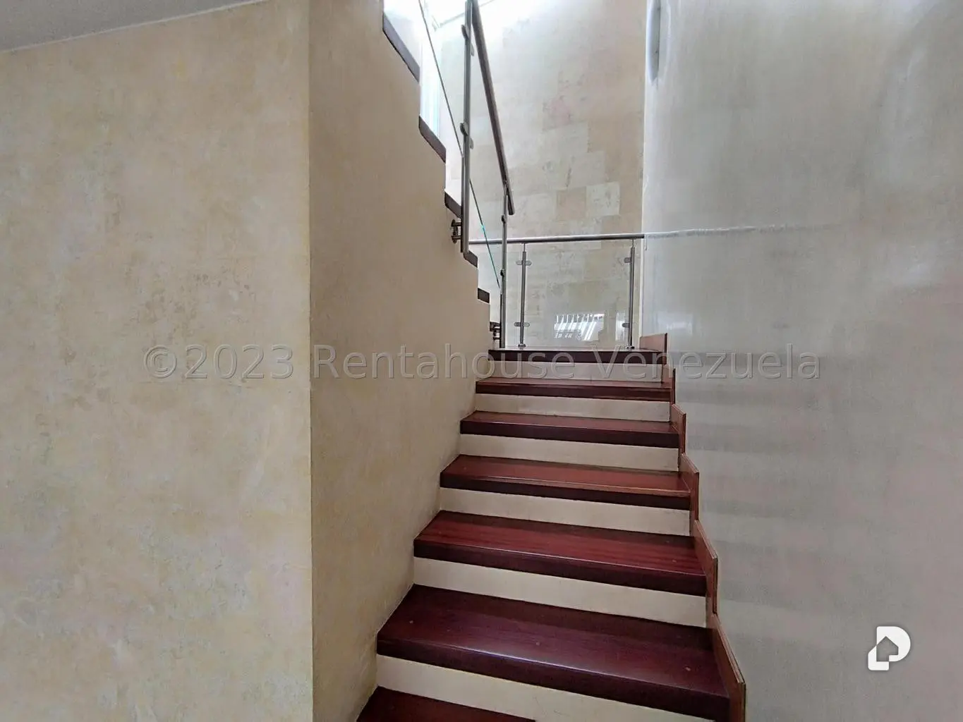 Casa en Prados del Este, Caracas – 15