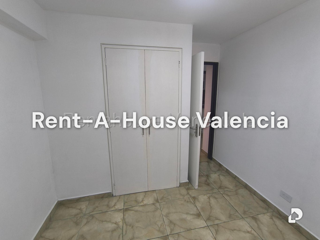 Apartamento en Avenida Bolivar Norte, Valencia – 28
