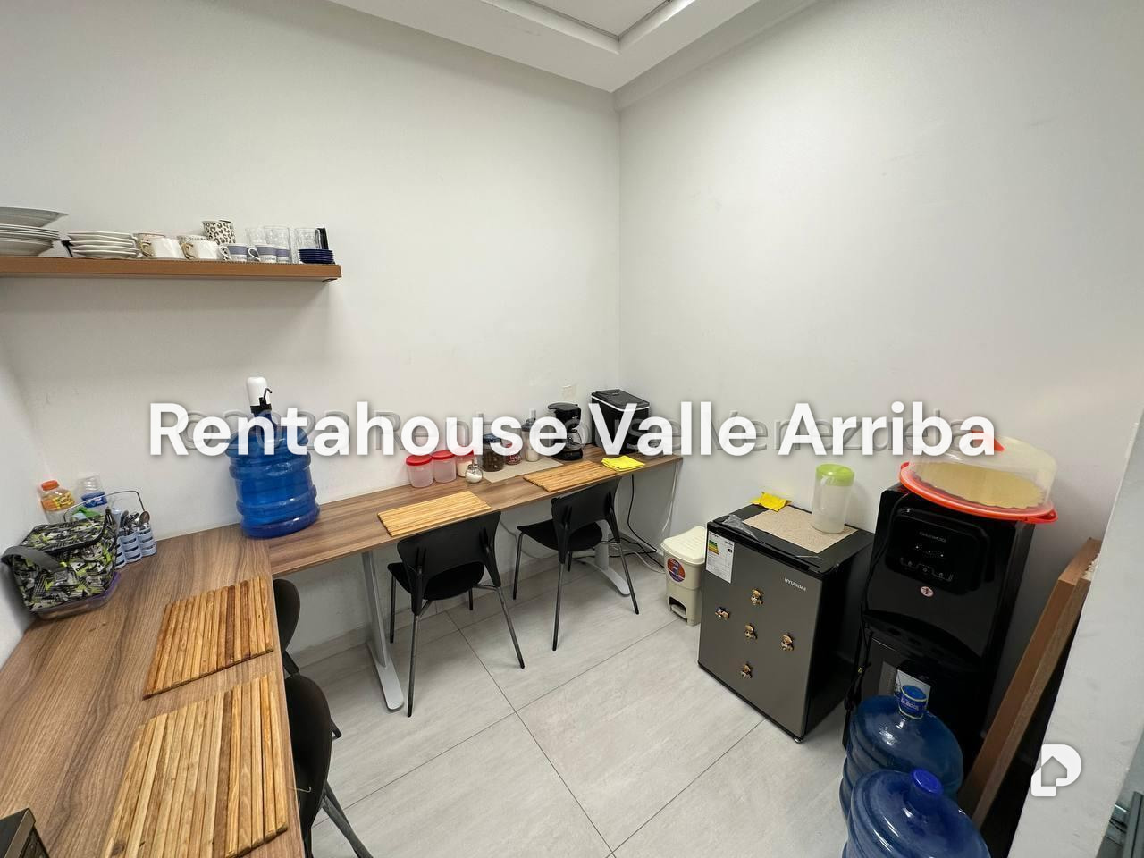 Local comercial en Macaracuay, Caracas – 26