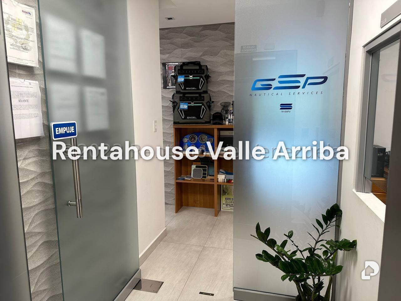 Local comercial en Macaracuay, Caracas – 14