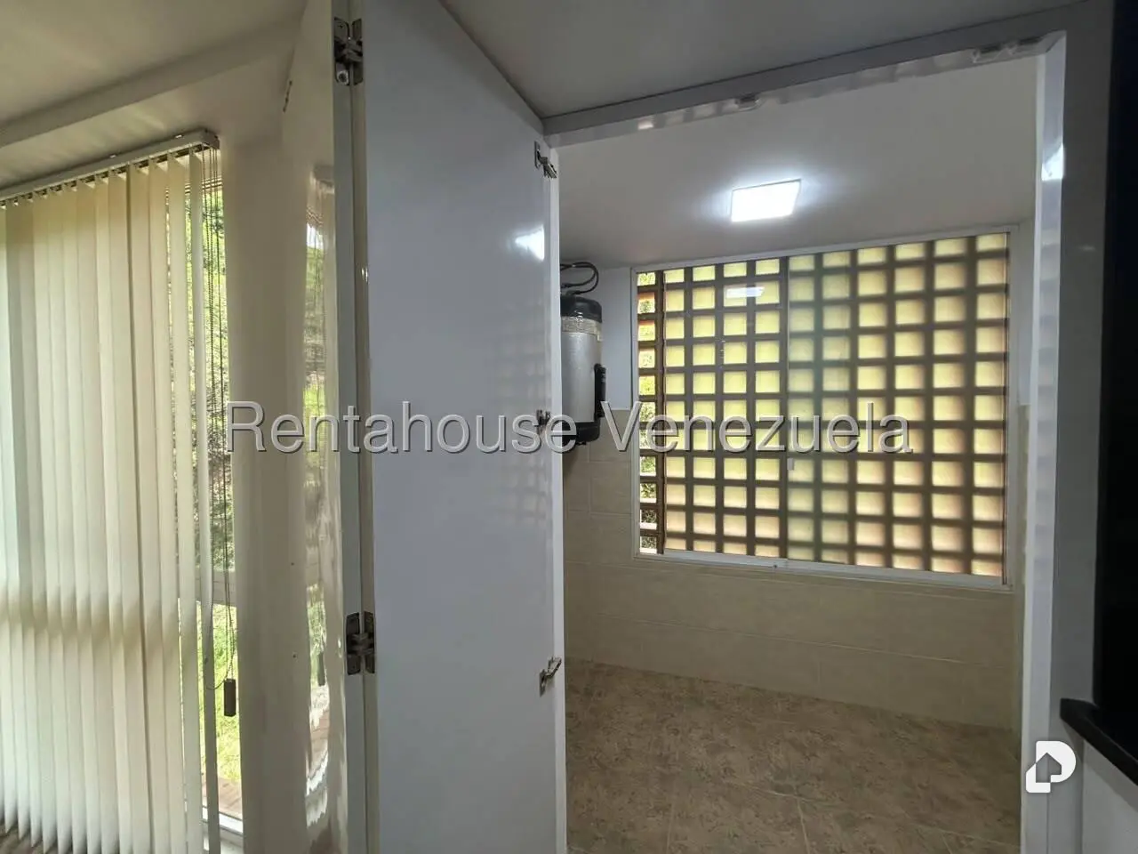Apartamento en Lomas del Sol, Caracas
