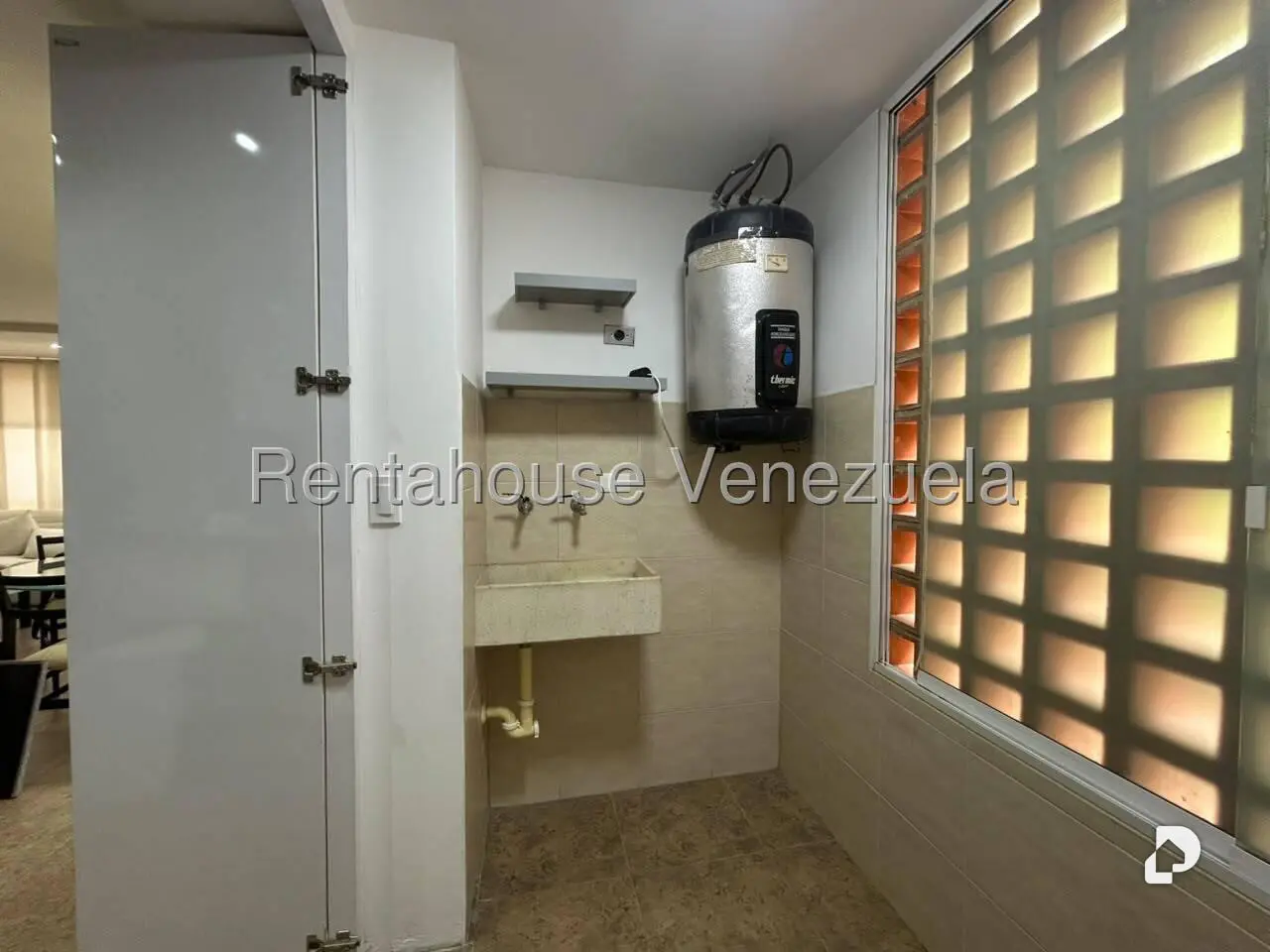 Apartamento en Lomas del Sol, Caracas