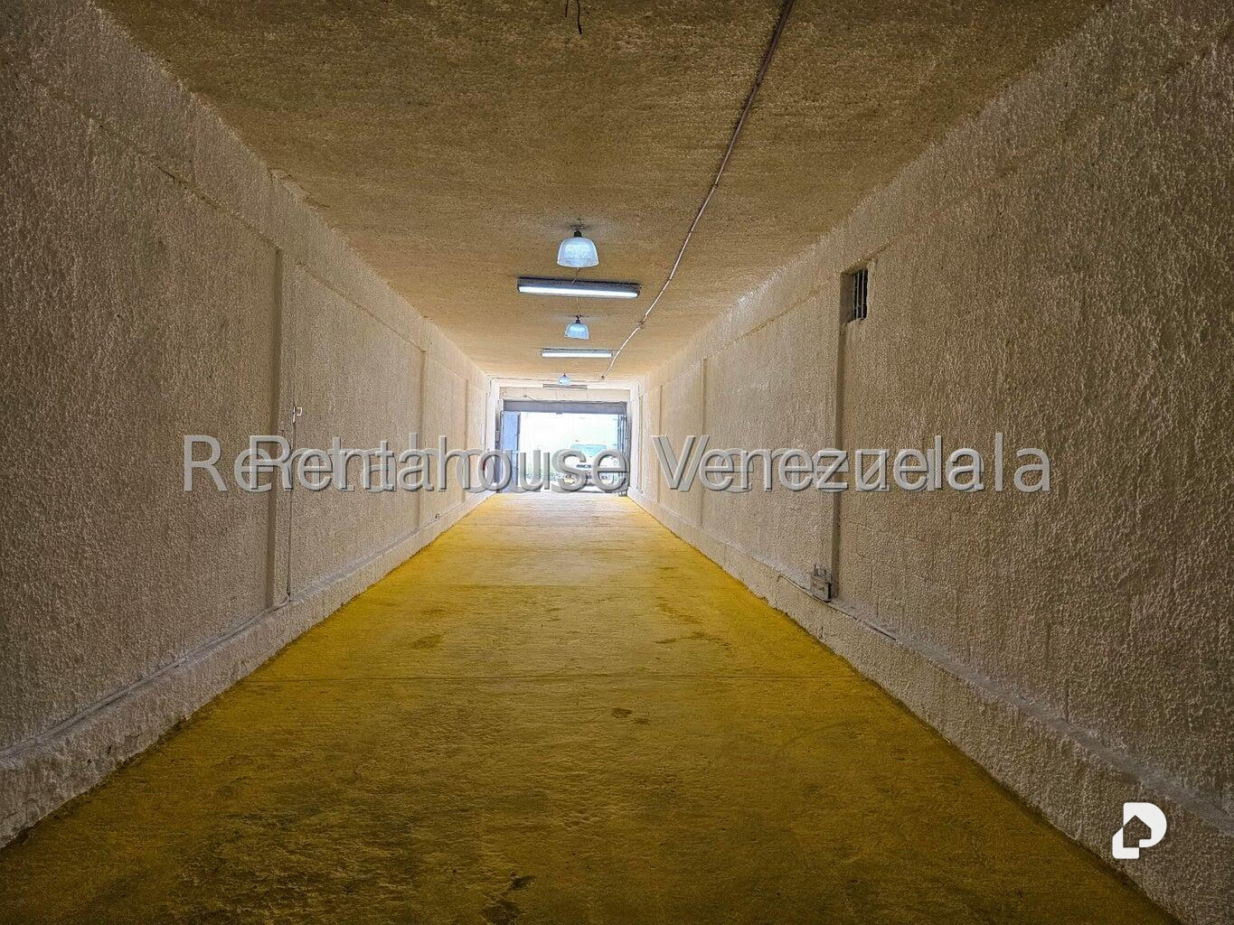 Warehouse in La Yaguara, Caracas – 37