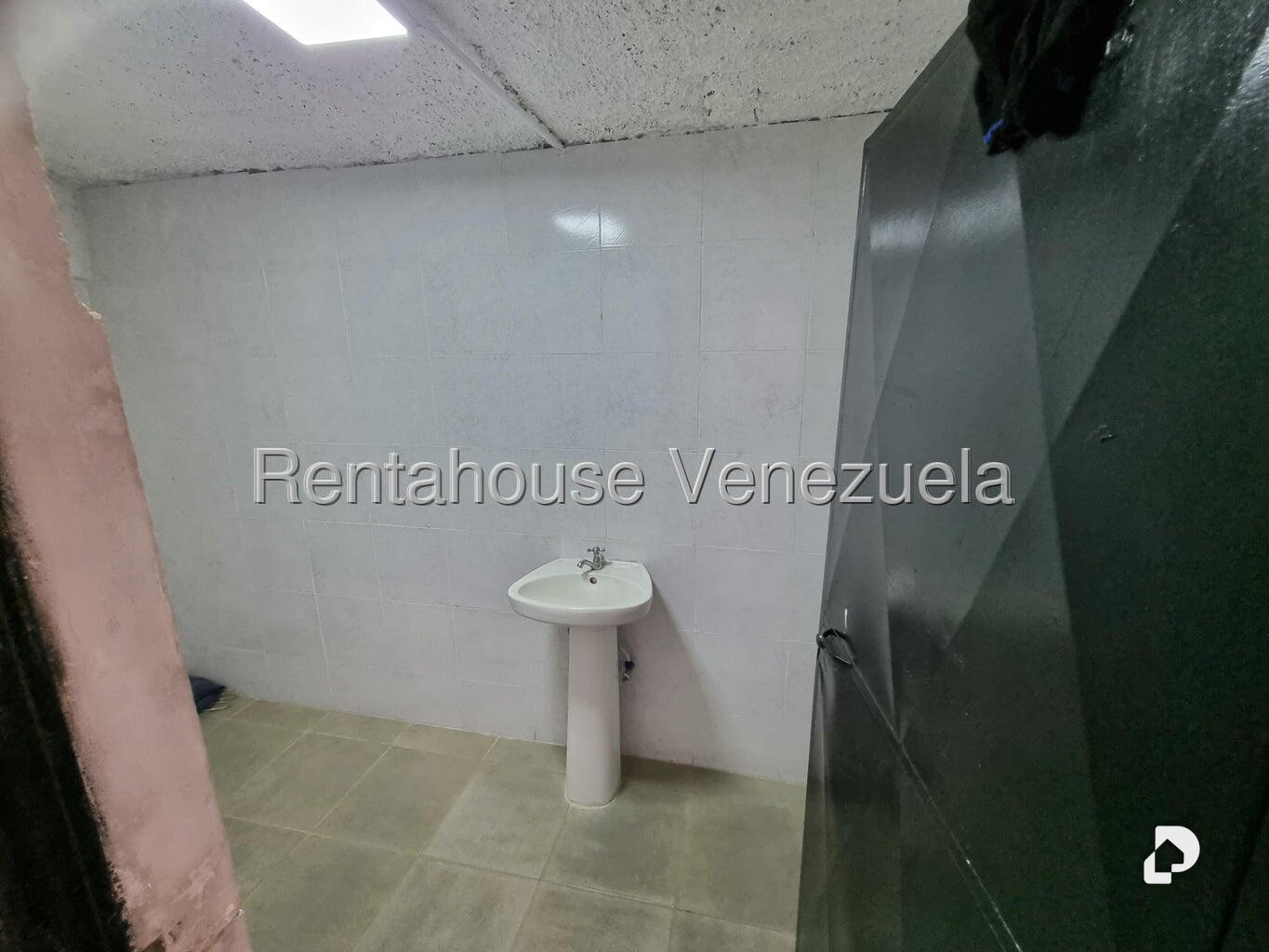 Warehouse in La Yaguara, Caracas – 17