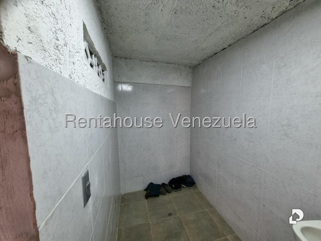 Warehouse in La Yaguara, Caracas – 18